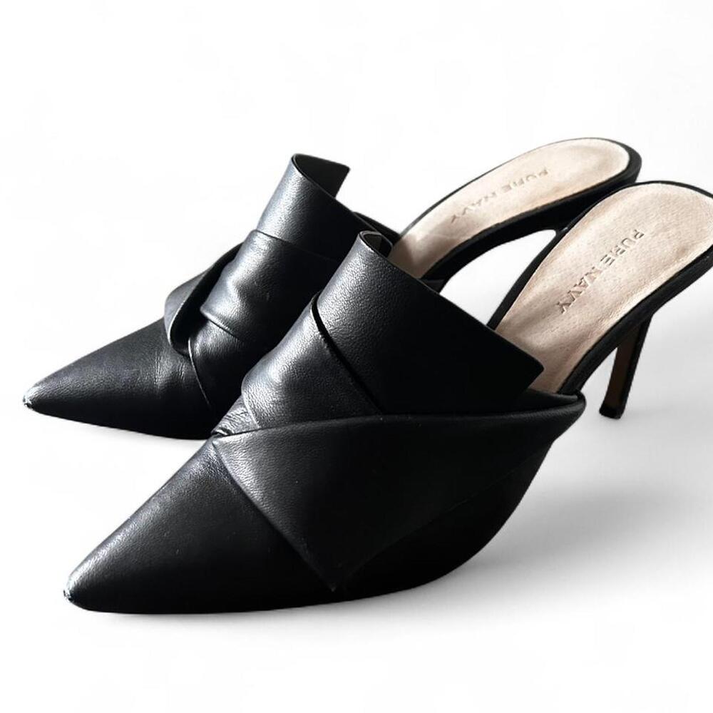 Pure Navy Black leather pointed toe mules heel